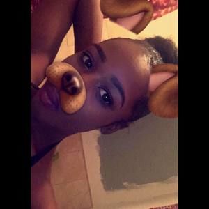 Meet your Posher, Abigaelle